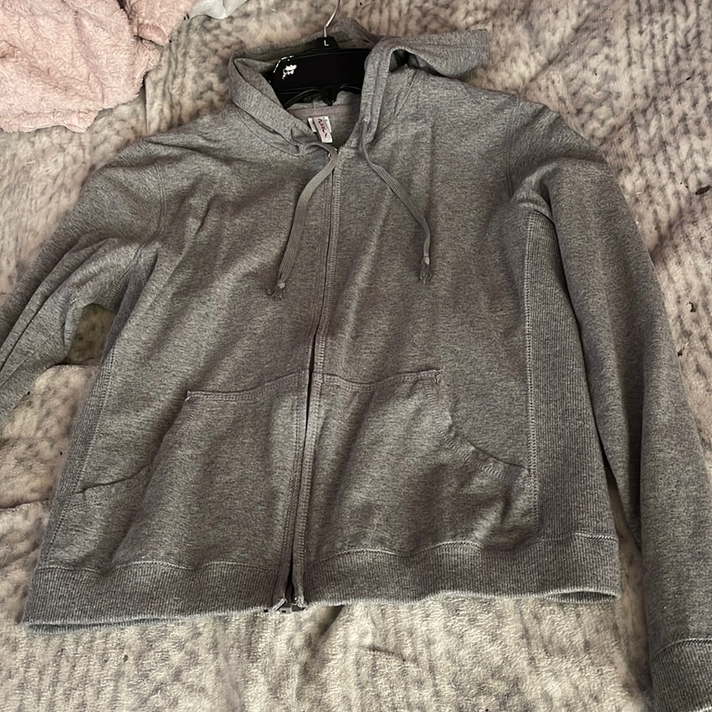 zip up